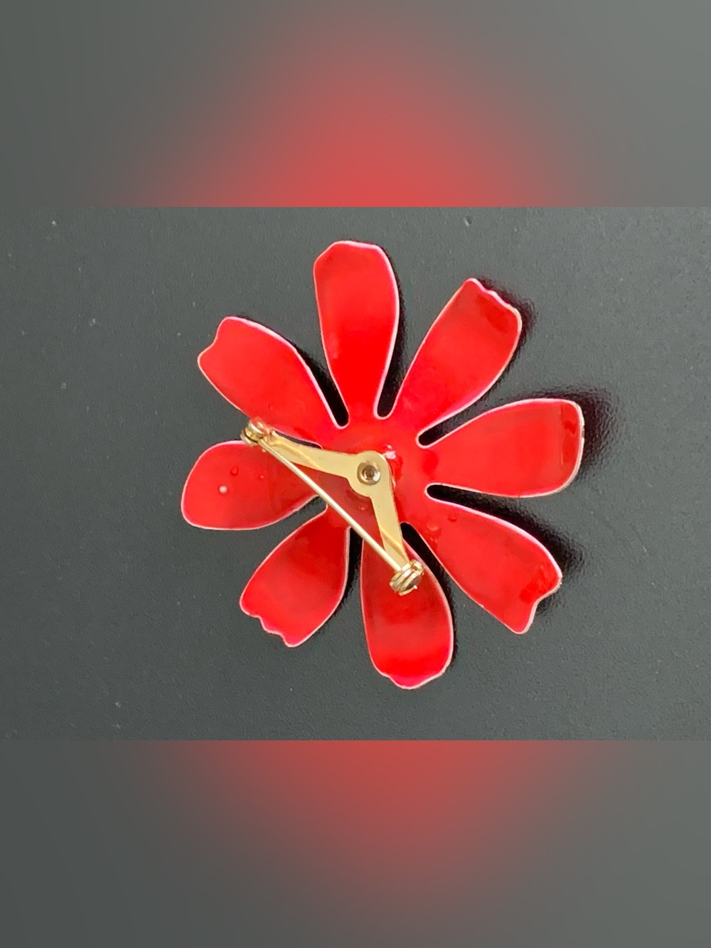 Vintage Enamel Daisy Flower Brooch Pin - Picture 6 of 8